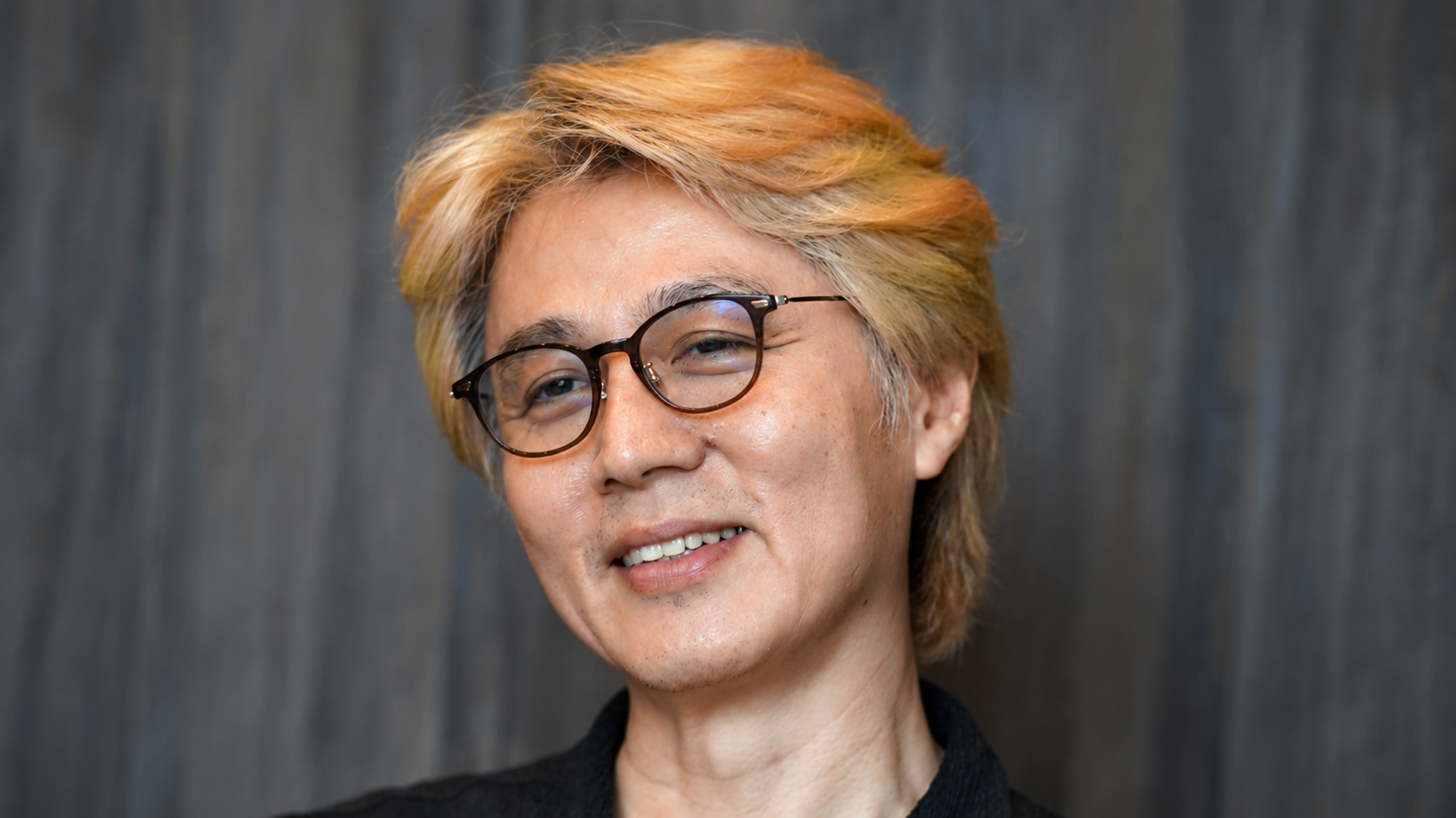 取材中の藤田猛士さん